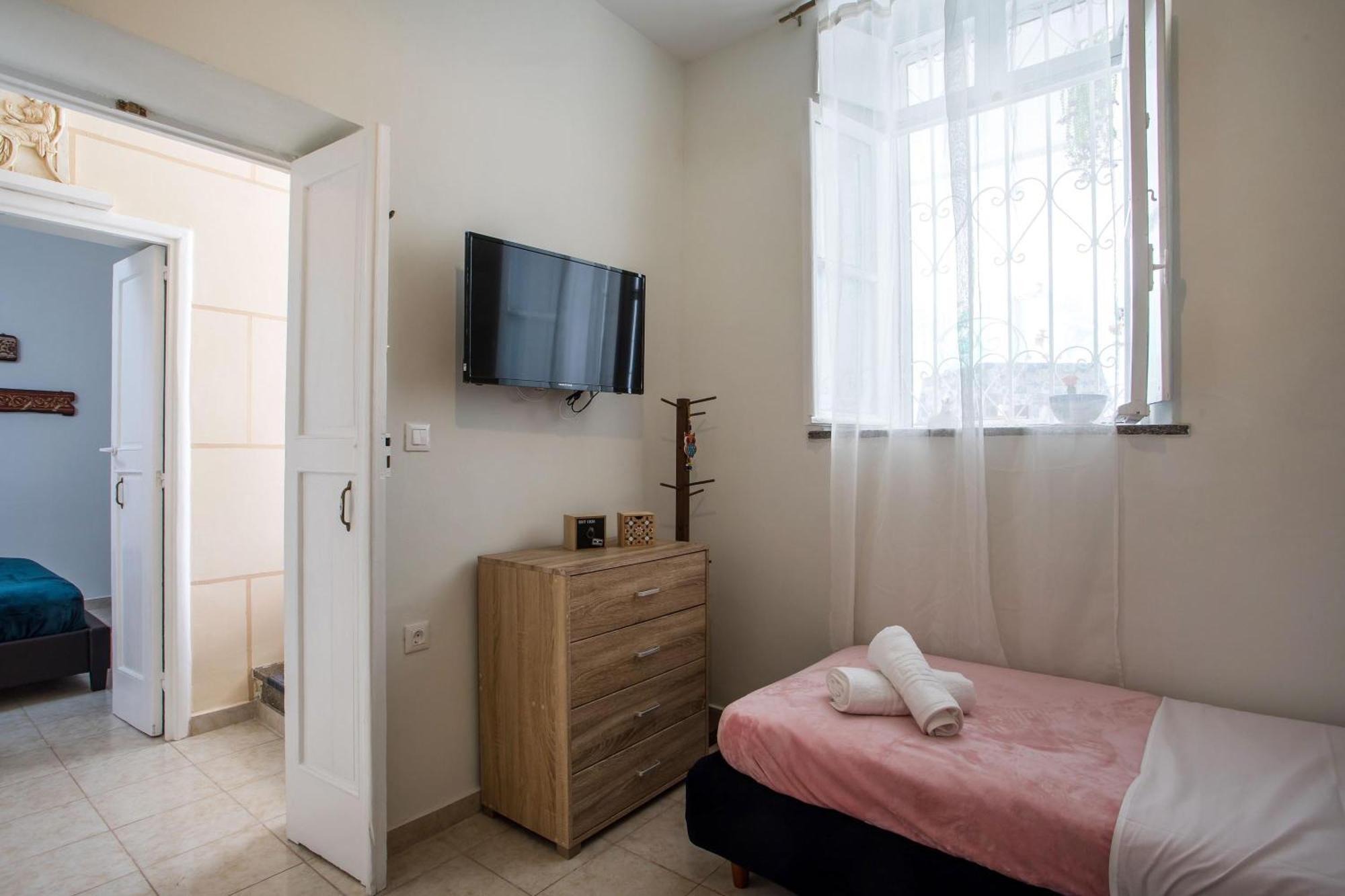 Iriada House Rhodes City ภายนอก รูปภาพ